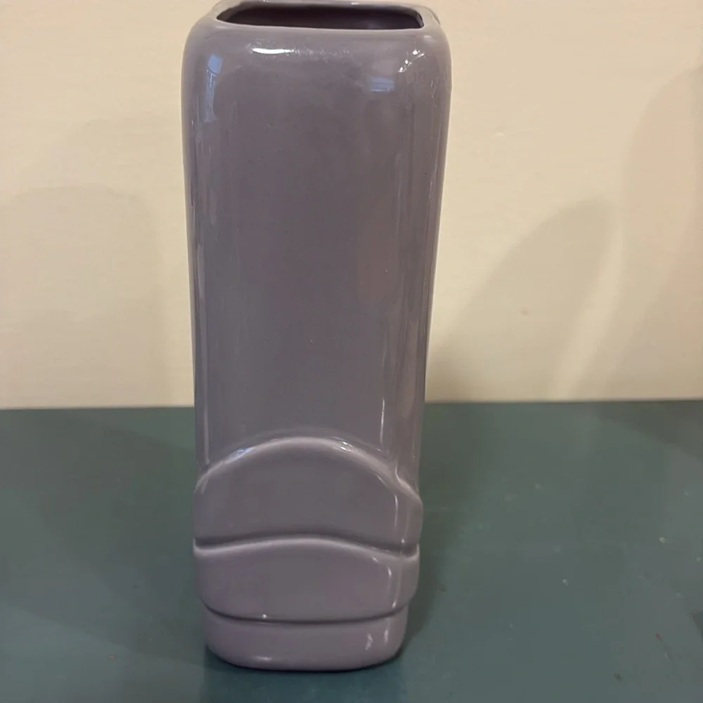 Vintage Inarco Grey Art Deco Ceramic Vase with Sleek Rectangular Design.